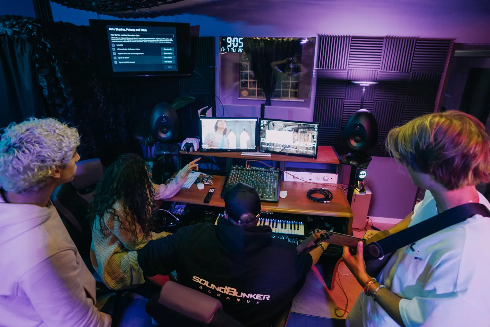 Artists collaborating in the SoundBunker studio